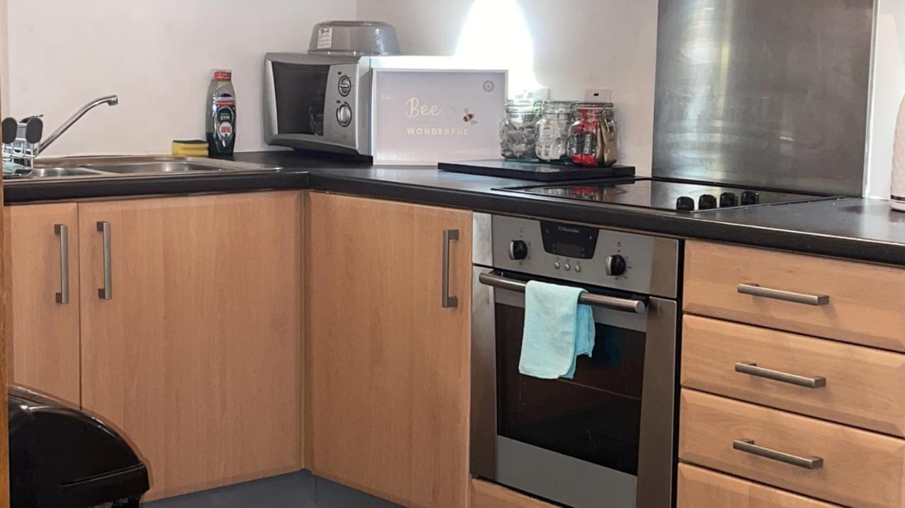 Luxury 1 Bed Apartment With Parking Manchester Exterior foto