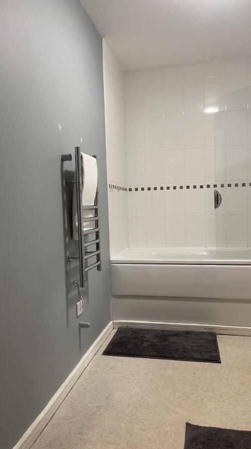 Luxury 1 Bed Apartment With Parking Manchester Exterior foto